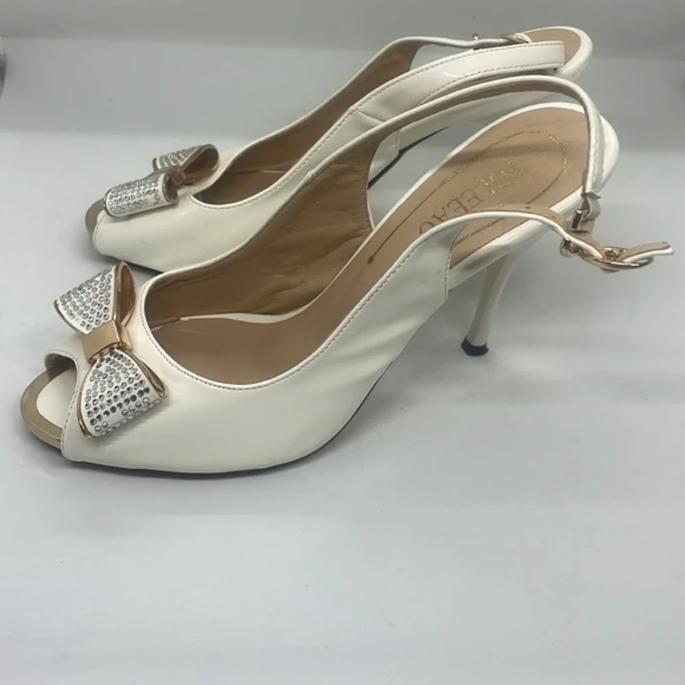 TOLEEAO shoes ivory shiny with gold accents jeweled bow size 7 or 38